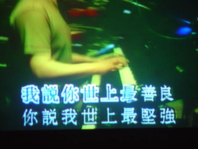 周四的前一天 周三 美女 帅哥