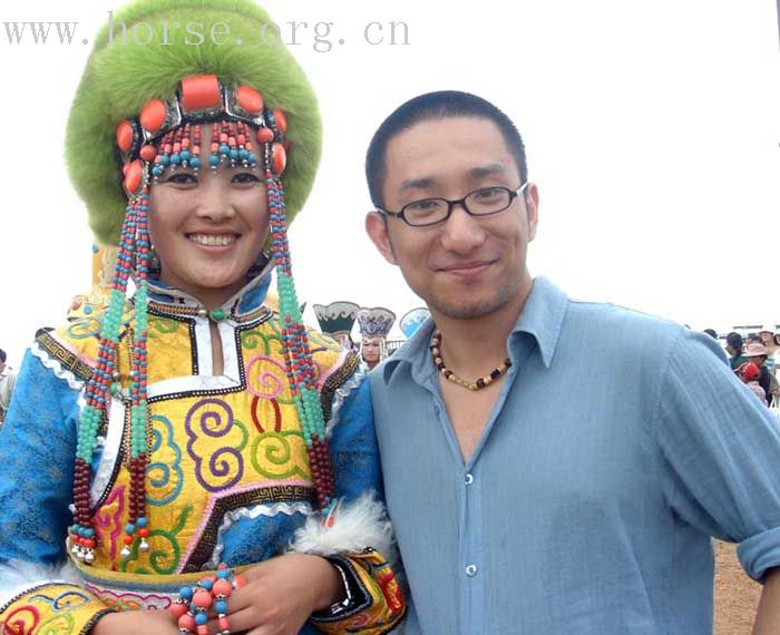 [贴图]★★★全国绕桶冠军赛：花絮之五彩斑斓蒙族艳装