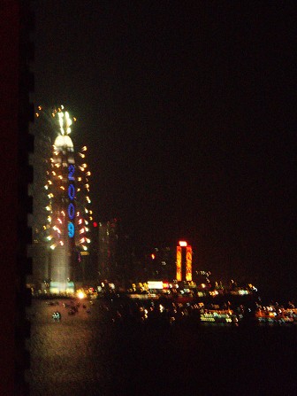 Merry Christmas and Happy New Year！