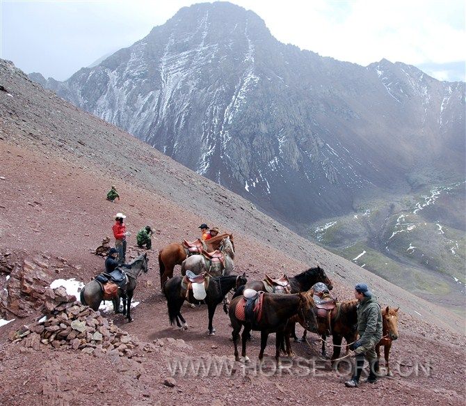 祁连山冷龙岭垭口