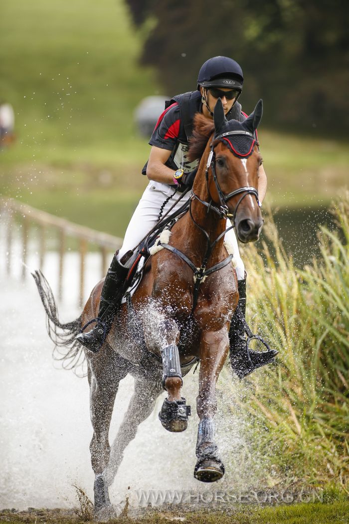 10. 华天与“堂热内卢”参加2015年布莱姆尼宫（Blenheim）奥运资格赛 摄影：夏原浦.jp.jpg