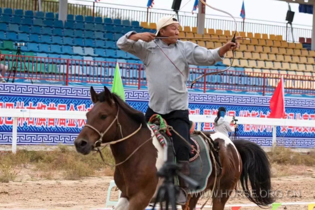 巴林右旗骑射大赛4.jpg