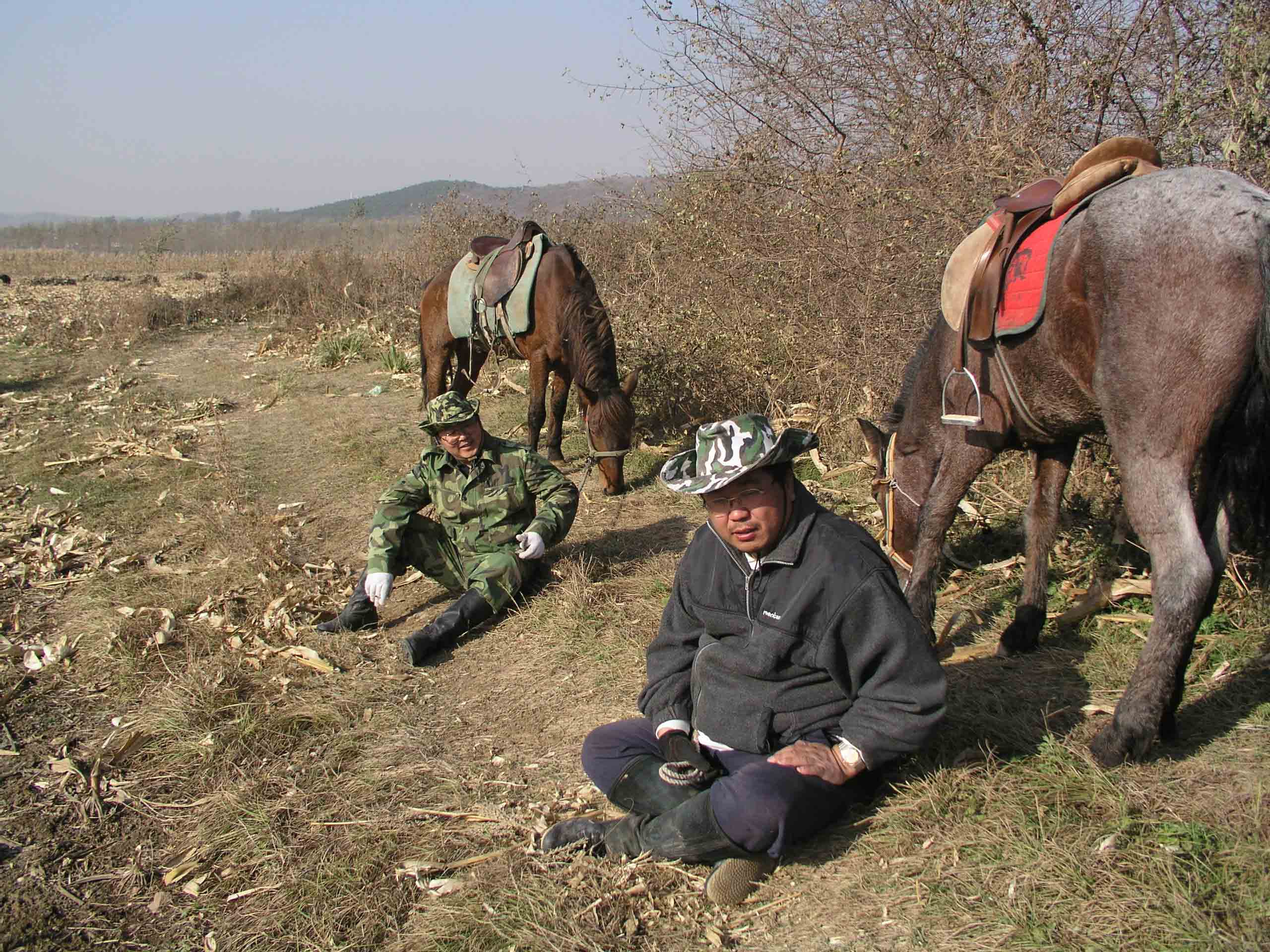 十月金秋  骑马观景