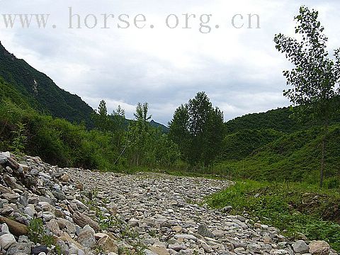 密云古北口野长城附近骑马休闲