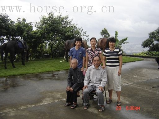[灌水]受不了请进……在加几张照片～