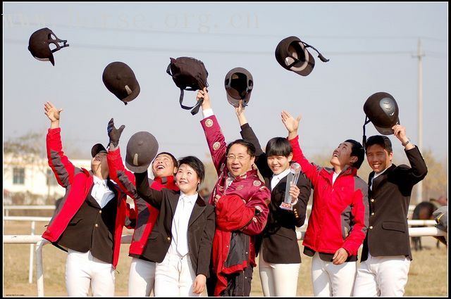 山东即墨德瑞马术俱乐部揭开神秘面纱--欢迎全国各地的马术爱好者的光临