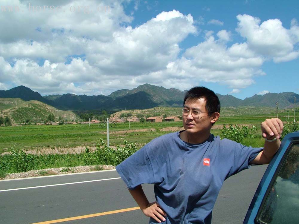 [贴图]朋友在坝上骑马的照片~~坝上超漂亮！