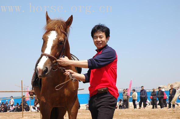 2007年5月2日青岛沙滩马术表演赛纪实