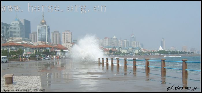 惊涛骇浪----美丽的青岛海边