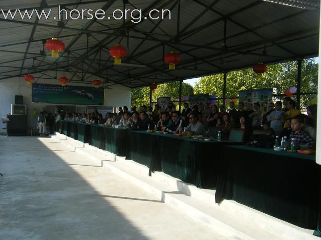 深圳伊玛特马具倾情赞助广州天麓马术场地障碍常规赛