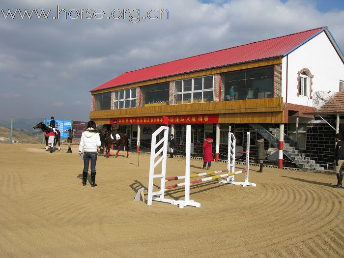 贺凤凰马术俱乐部-----2008场地障碍赛圆满成功!