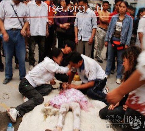 [讨论]5.12举国上下一片悲痛，当大家娱乐的时候多想想那些痛苦的人民！