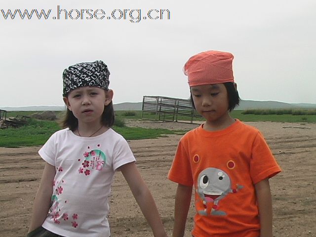 在锡盟二虎家见到了真正的蒙古汉子和两个"大"美女