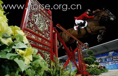 08奧運香港馬術賽障礙超越中國隊英姿