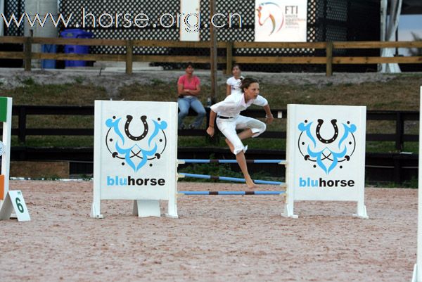 無馬障礙賽 Horseless Horse Show (一)