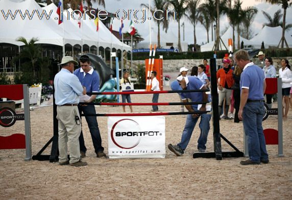 無馬障礙賽 Horseless Horse Show (二)