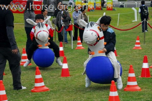 「新春奔Fun馬運會」