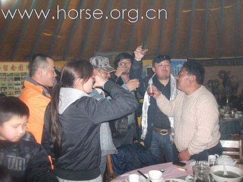 [贴图]10-1-24欢聚在巴老爷的蒙古包