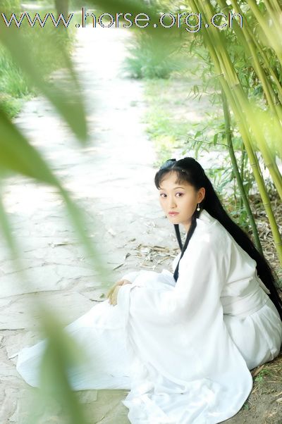 征集马背上的汉服英姿图片（从凌儿汉服靓照开始）