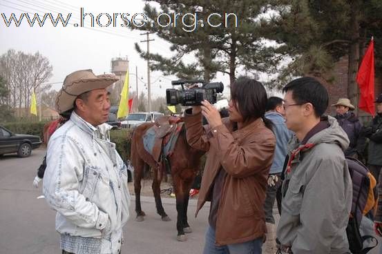 中国马友骑马环官厅水库150公里骑马大穿越