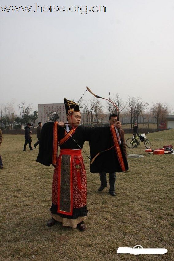 西安汉服人士大射特射