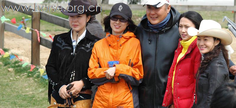 2010上海马友联盟南北马术对抗赛火爆举行——巾帼篇