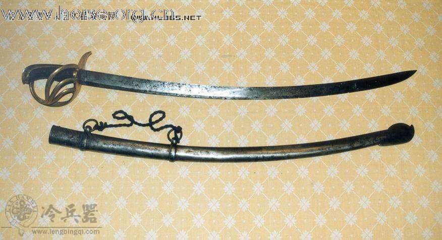 1728年-1907年西班牙骑兵部队装备的弯刀和直剑