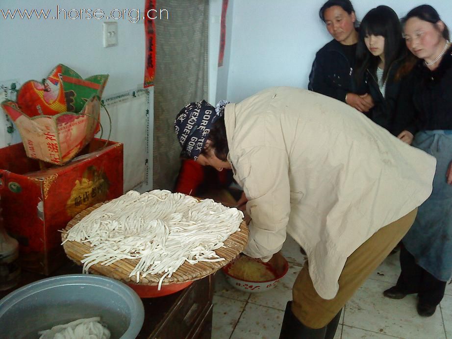 [贴图]5.1情人谷骑马之漏拍生活细节