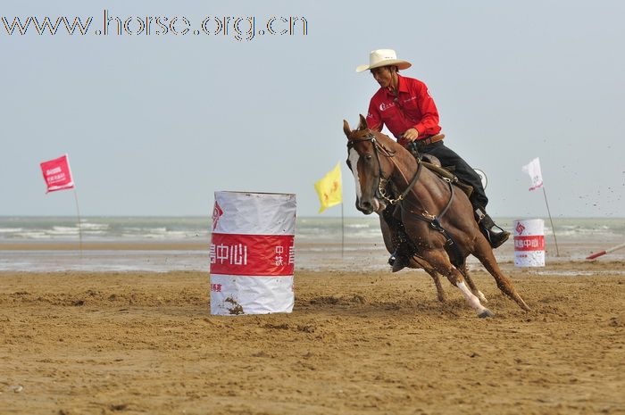 “中铁.青岛中心”杯2010年青岛全国沙滩马术绕桶及耐力赛圆满结束