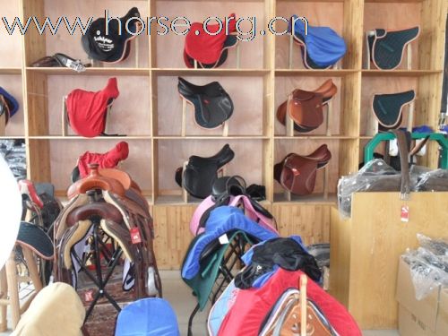 全国首家仓储式马具集成供应商----马鞍系列