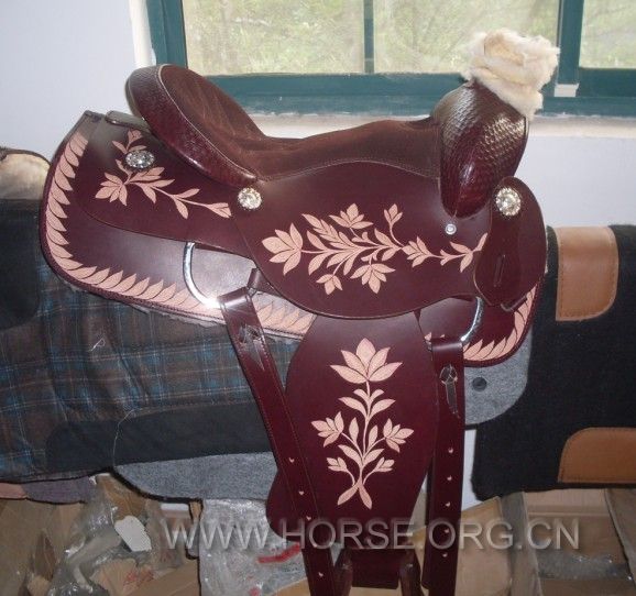 手工雕花西部鞍.jpg
