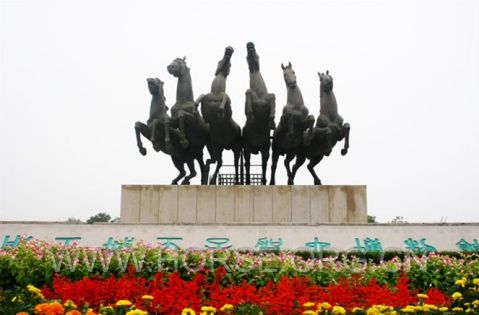 君子驾六3.jpg