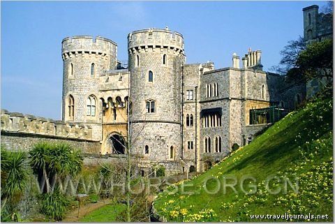101356-windsor-castle-residence-of-the-queen-of-england-windsor-united-kingdom.jpg