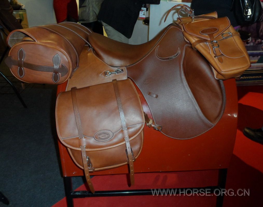 HKK saddle (3).jpg