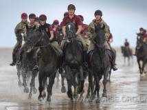 英国皇家骑兵团海边骑马清爽度假