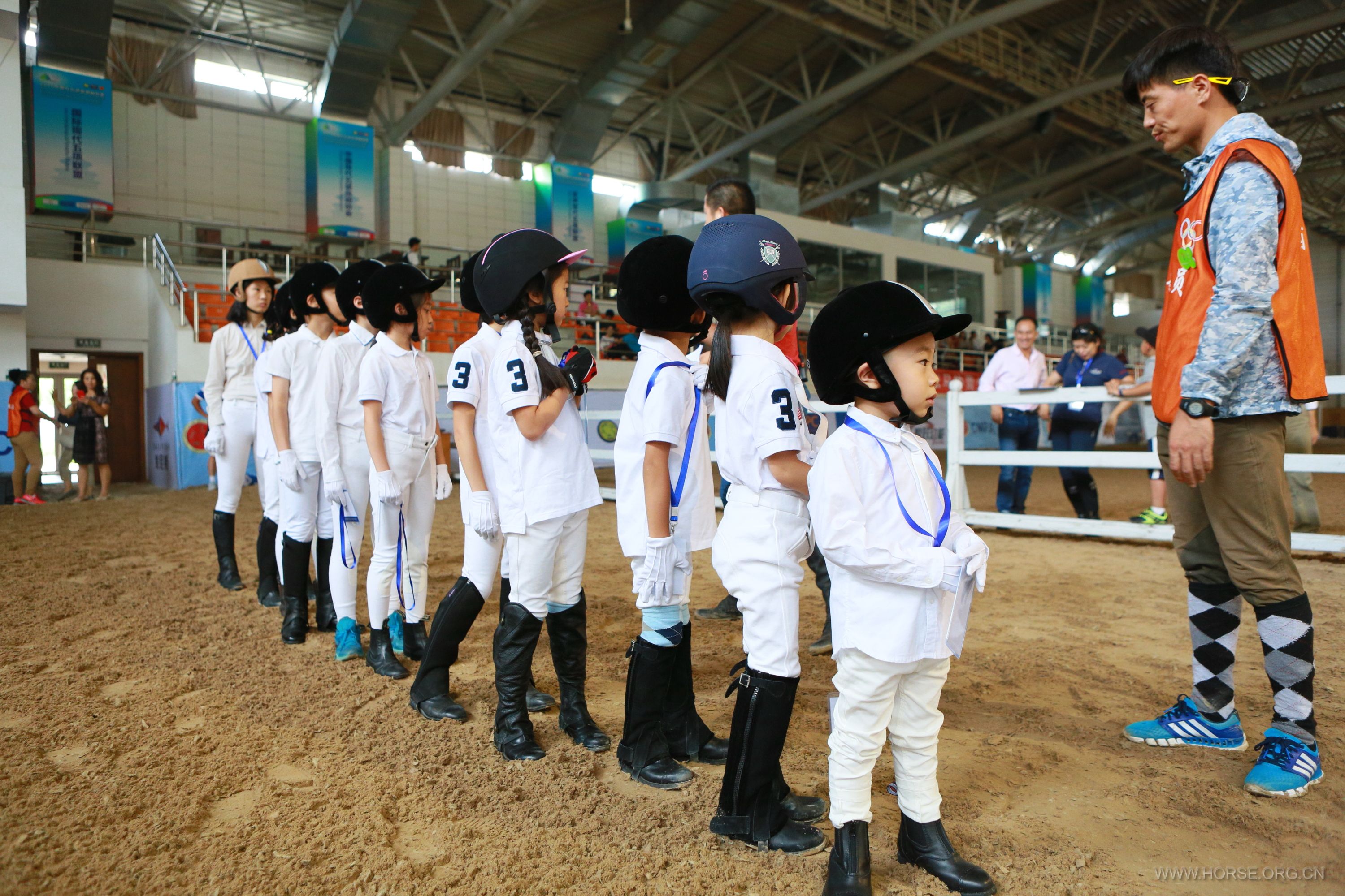 致敬奥运·青少年巡回赛首战告捷 – 北京市马术运动协会